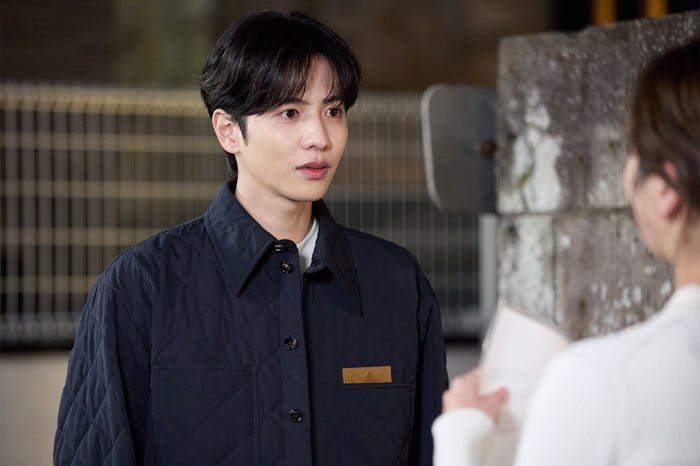 志尊淳「10回切って倒れない木はない」第1話(C)日本テレビ