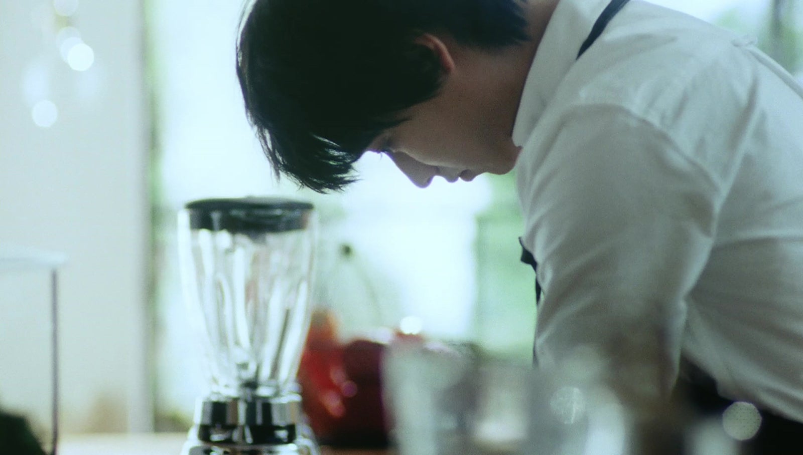 山崎賢人／カゴメ 野菜生活100Smoothie「ベジタブルスムージーバー開店」篇