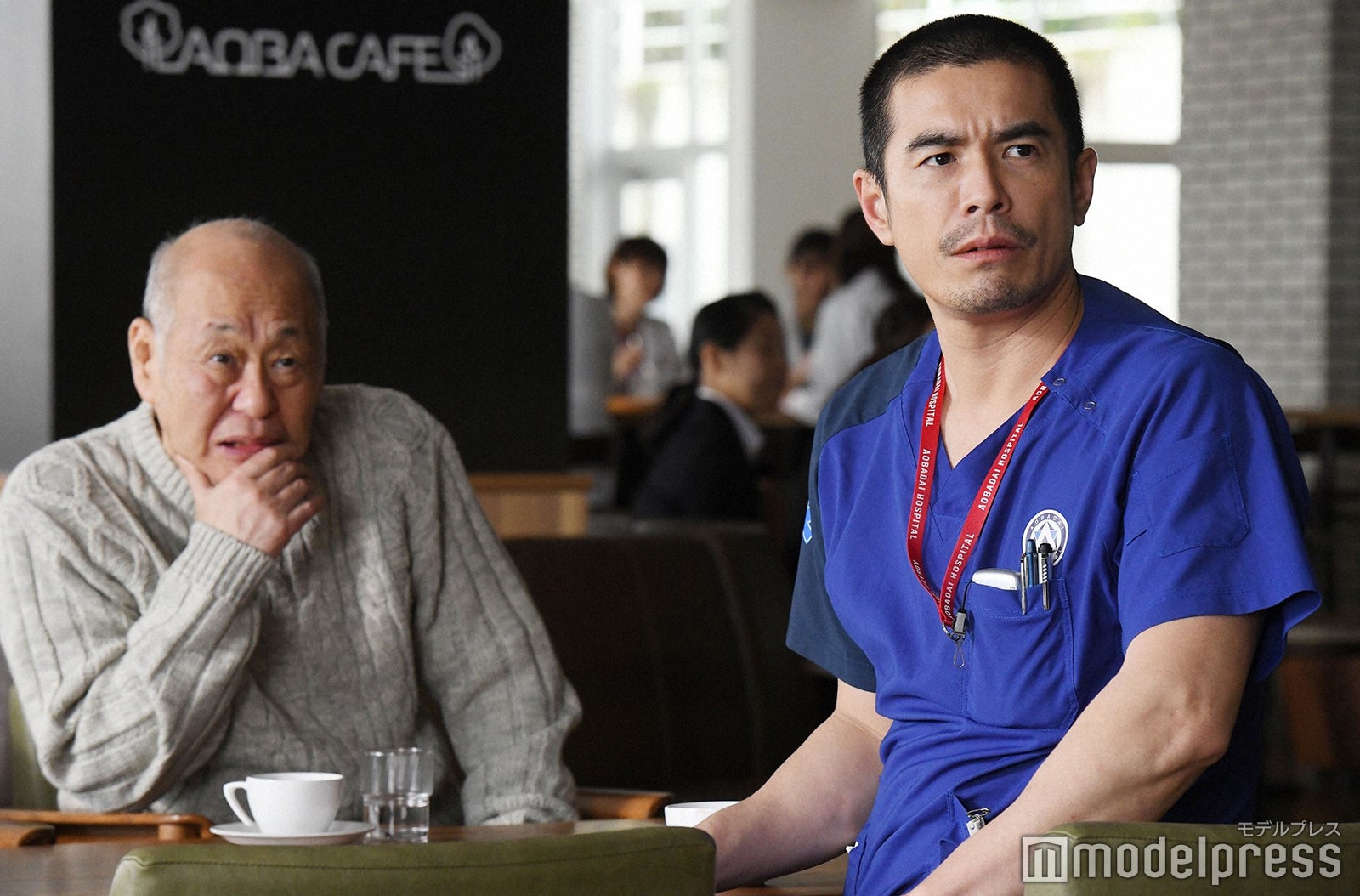 泉谷しげる、伊藤英明／「病室で念仏を唱えないでください」第8話より（C）TBS