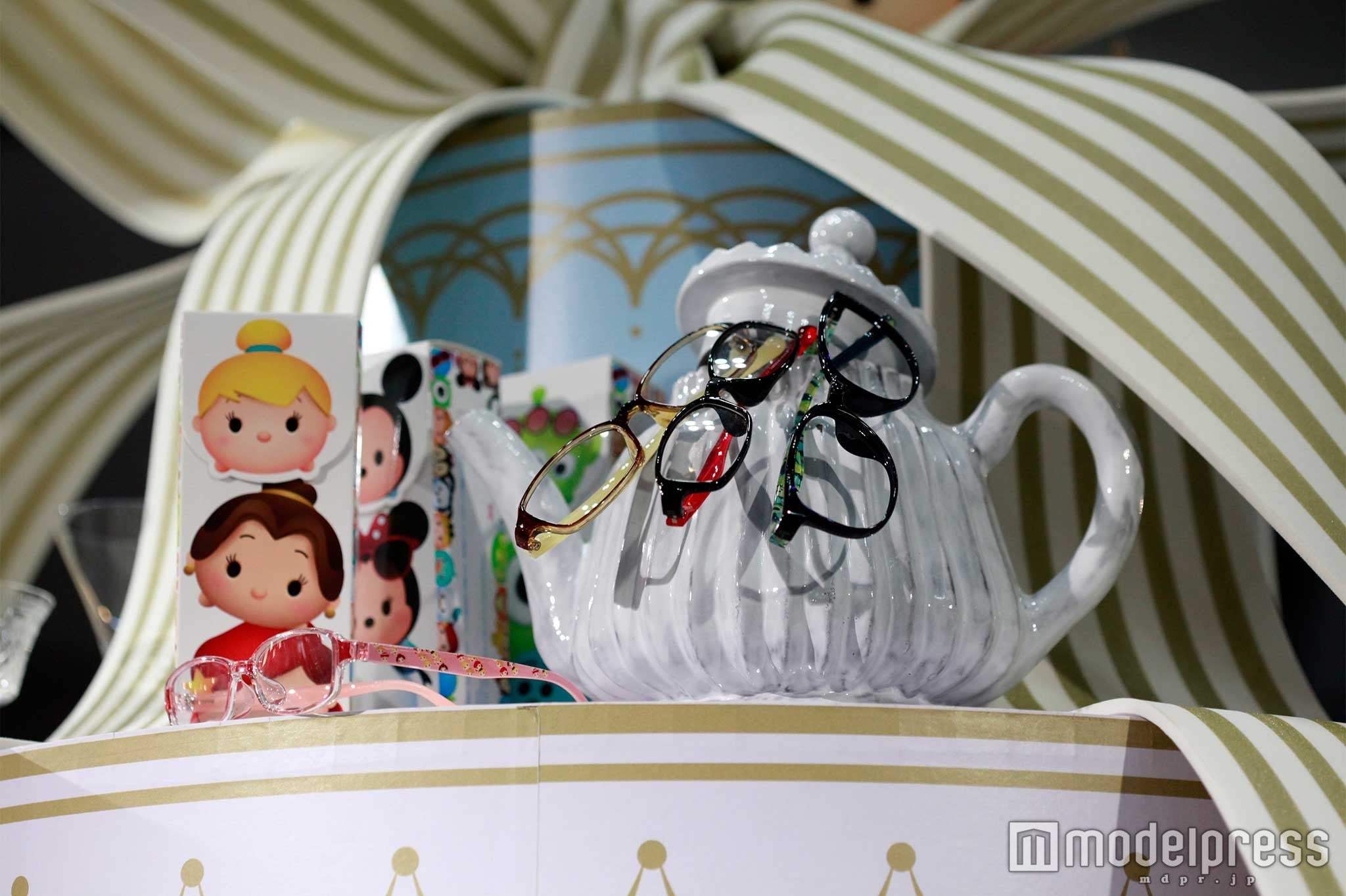 ツムツムモチーフのメガネ（C）Disney
