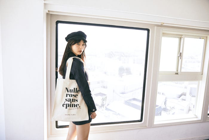 けやき坂46・富田鈴花/雑誌「bis」1月号(写真提供:光文社)