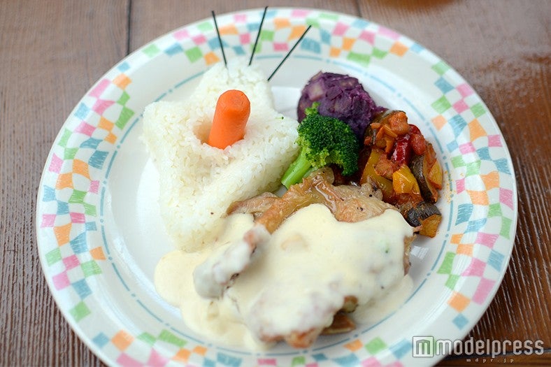 オラフの顔になったバターライス（C）モデルプレス