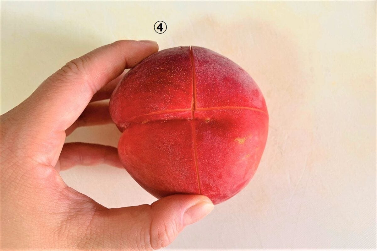 桃のルービックキューブ切り