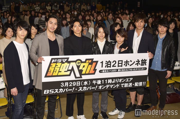 (左から)平井浩基、郷本直也、木村達成、小越勇輝、深澤大河、滝川英治、青木空夢 (C)モデルプレス