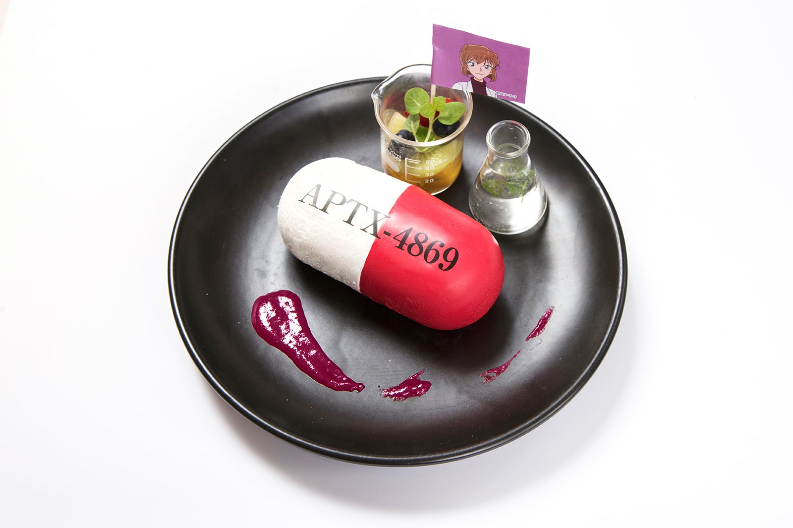 APTX4869（アポトキシン）ムース～白乾児ソース付き～￥1,380（税抜）／（C）青山剛昌／小学館・読売テレビ・TMS 1996