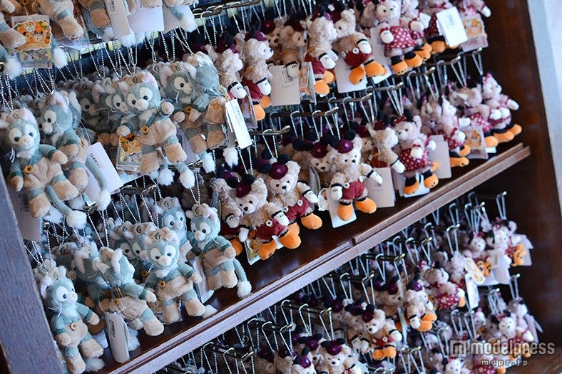 ぬいぐるみバッジがずらり