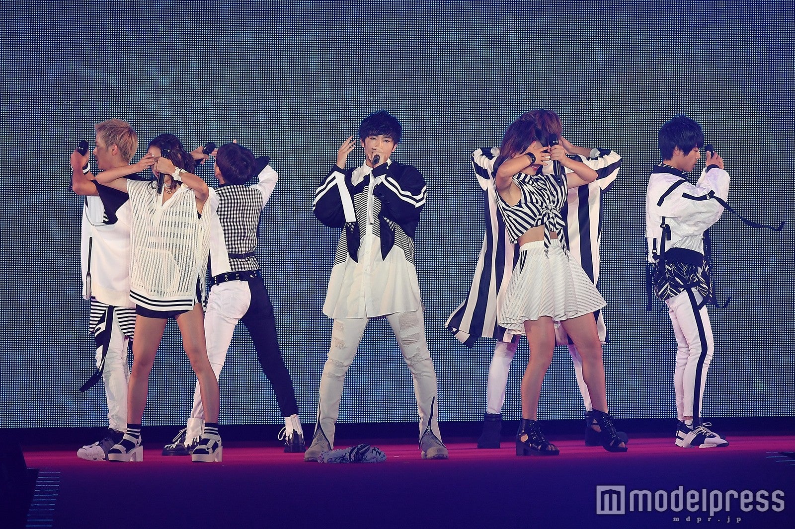 α-X’s（C）モデルプレス