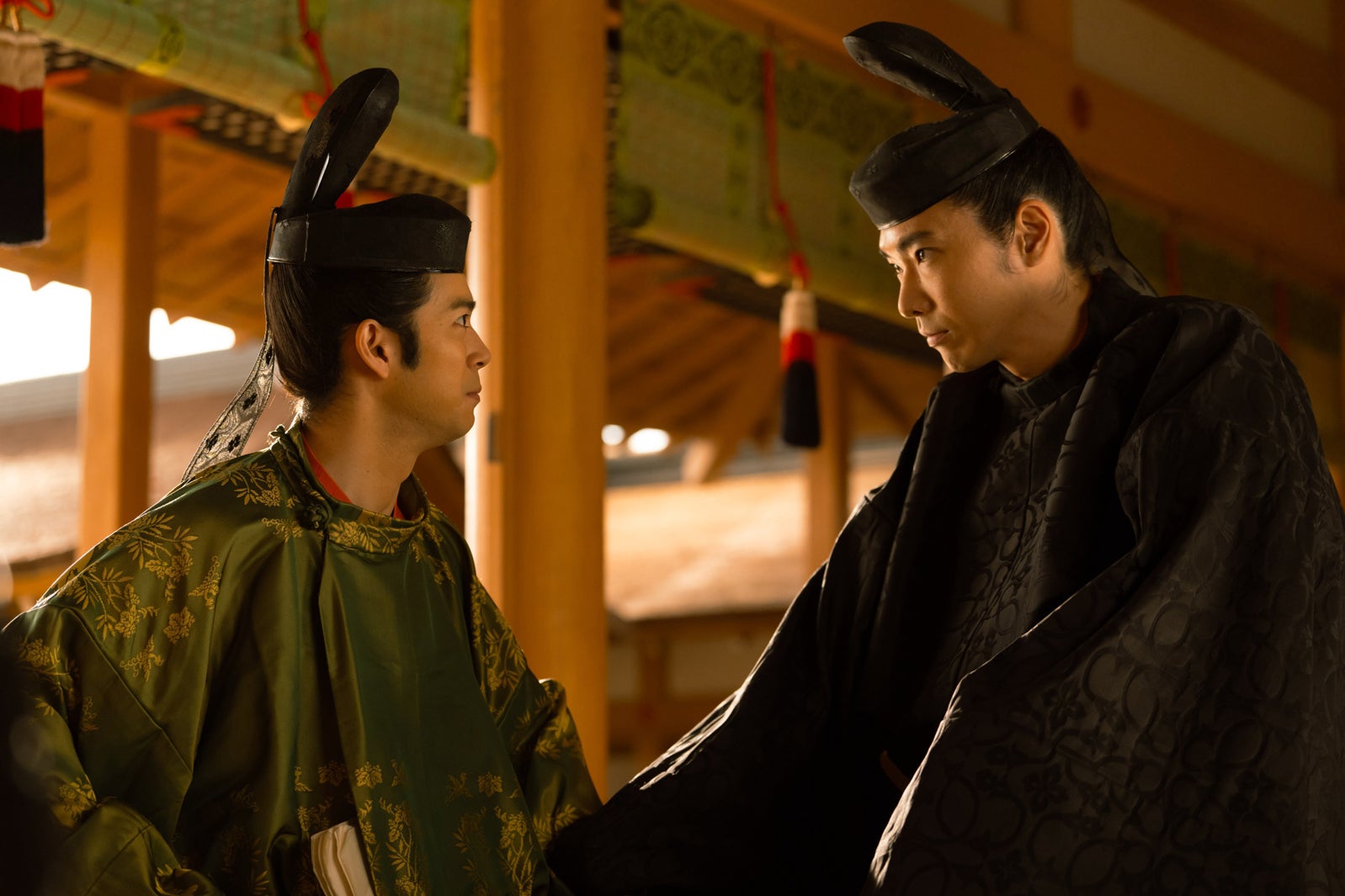 渡辺大知、柄本佑「光る君へ」第28話（C）NHK