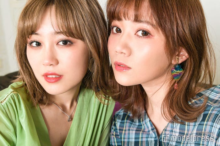 鷲尾伶菜&MACO(C)モデルプレス