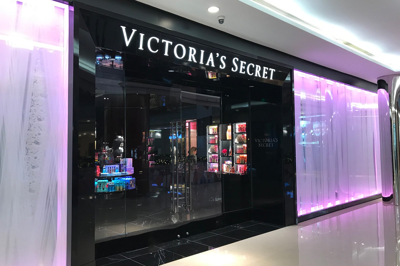 「ヴィクトリアズ・シークレット」上海旗艦店