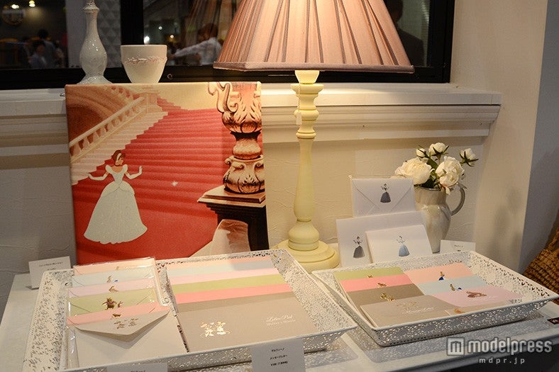 シンデレラデザインのアイテム