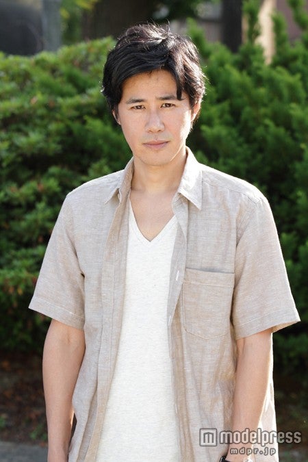 鈴木一真（C）2013 エイベックス・エンタテインメント／MBS