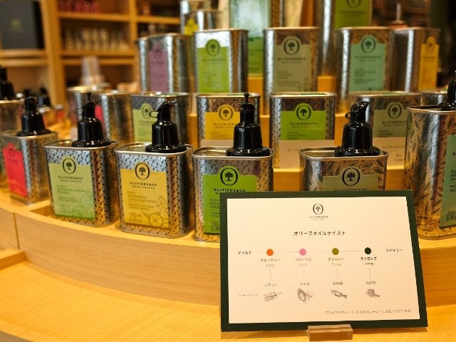 carousel_15d02e49b531f2fa95bb0a5a27f4d52