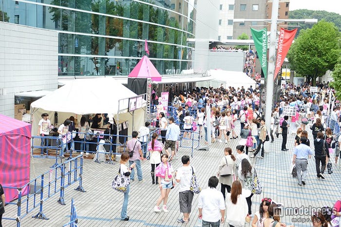 多くのファンが会場に集結