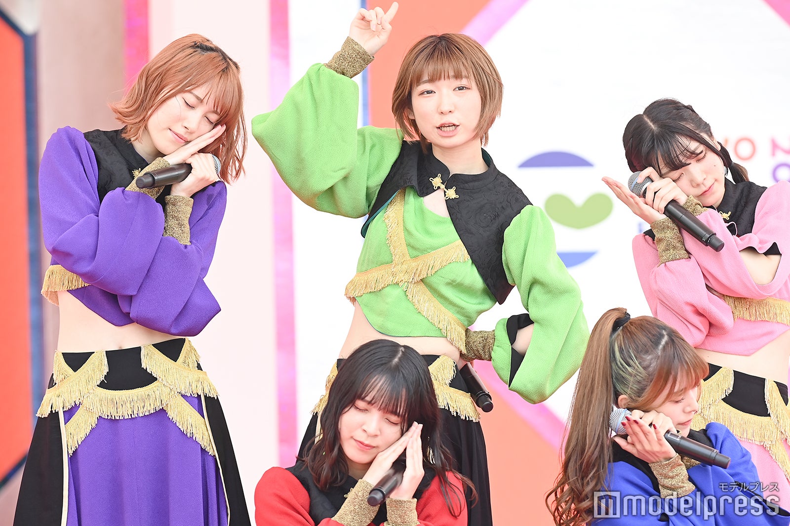 豆柴の大群（C）モデルプレス