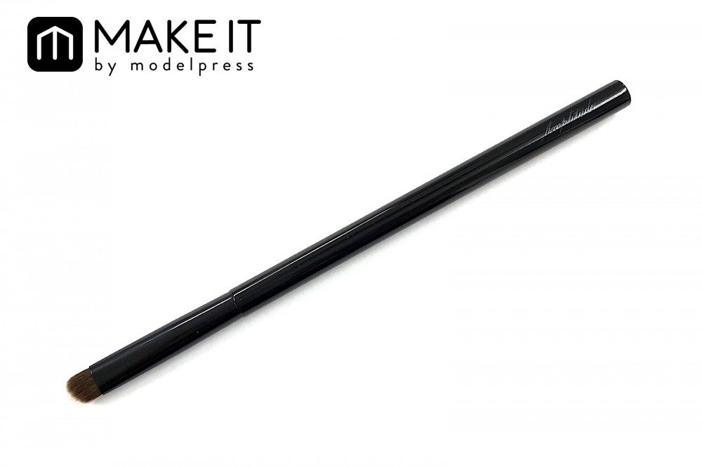 Amplitude／アイブロウブラシ／全1種／3,000円（税抜） (C)メイクイット