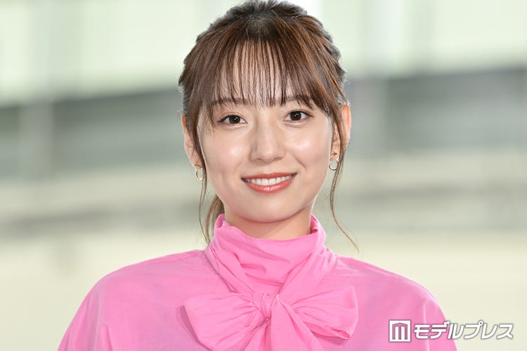 画像13 19 新内眞衣 飲食店バイト経験で得たこと 宇宙での 夢 も明かす モデルプレス