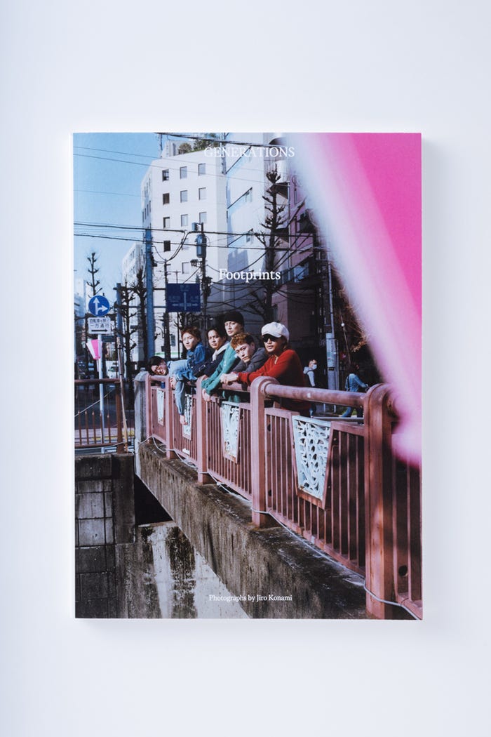 GENERATIONS「Footprints」通常版書影(C)水鈴社/Jiro Konami