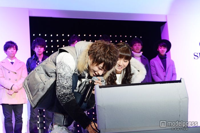 飯島寛騎さん(グランプリ)、新川優愛