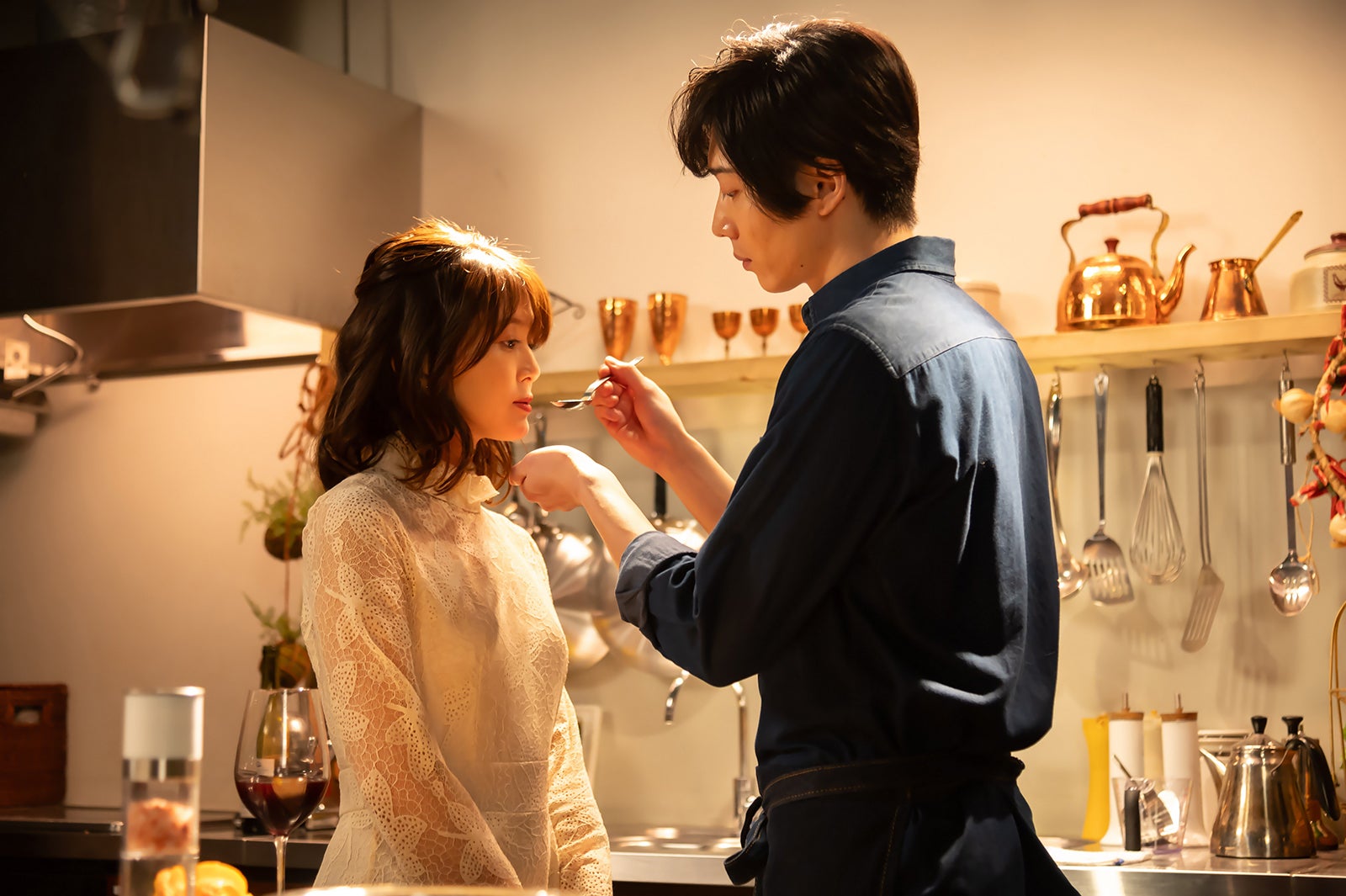 佐津川愛美、染谷俊之「サブスク不倫」第2話より（C）「サブスク不倫」製作委員会・MBS