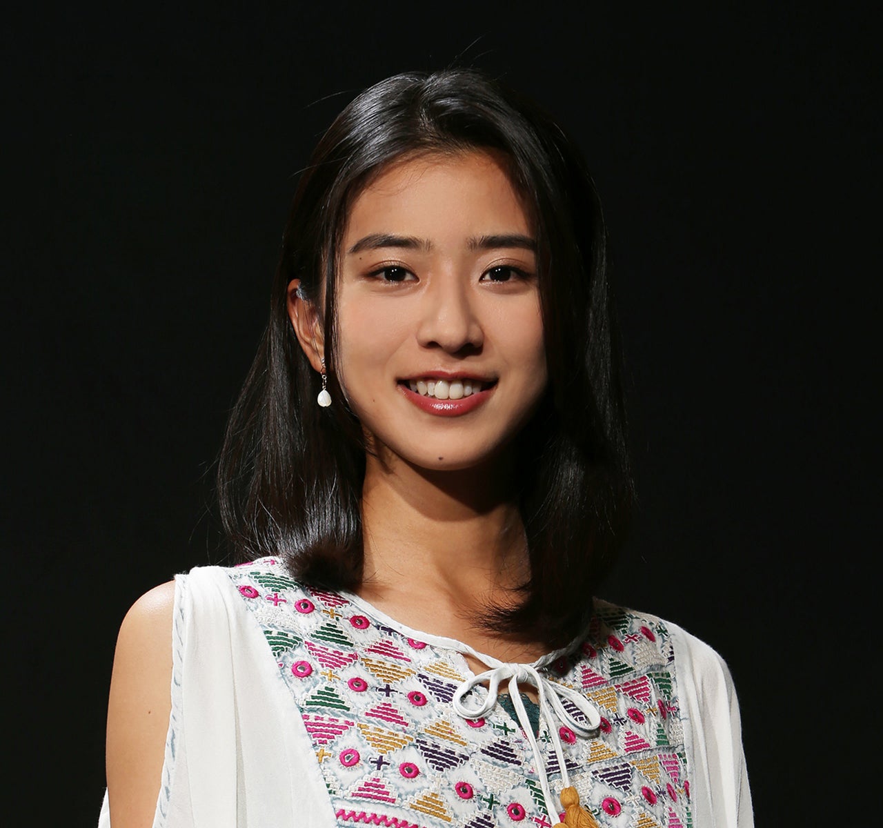 黒島結菜（C）「死役所」製作委員会