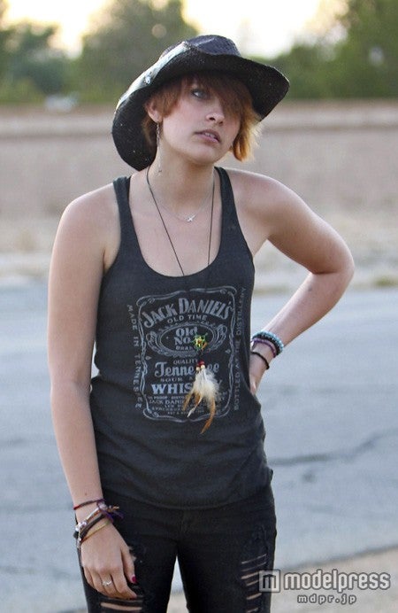 「とても落ちこんでいた」パリス・ジャクソンの自殺未遂について家族が語る