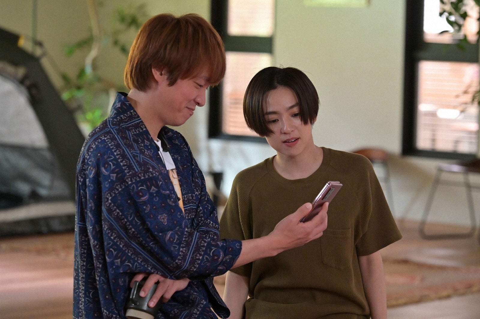 丸山隆平、中村アン「着飾る恋には理由があって」最終話より（C）TBS