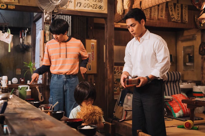 坂東龍汰、佐藤大空、柳楽優弥「ライオンの隠れ家」第5話(C)TBS