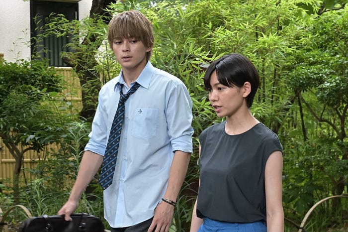 眞栄田郷敦、二階堂ふみ「プロミス・シンデレラ」第6話より(C)TBS