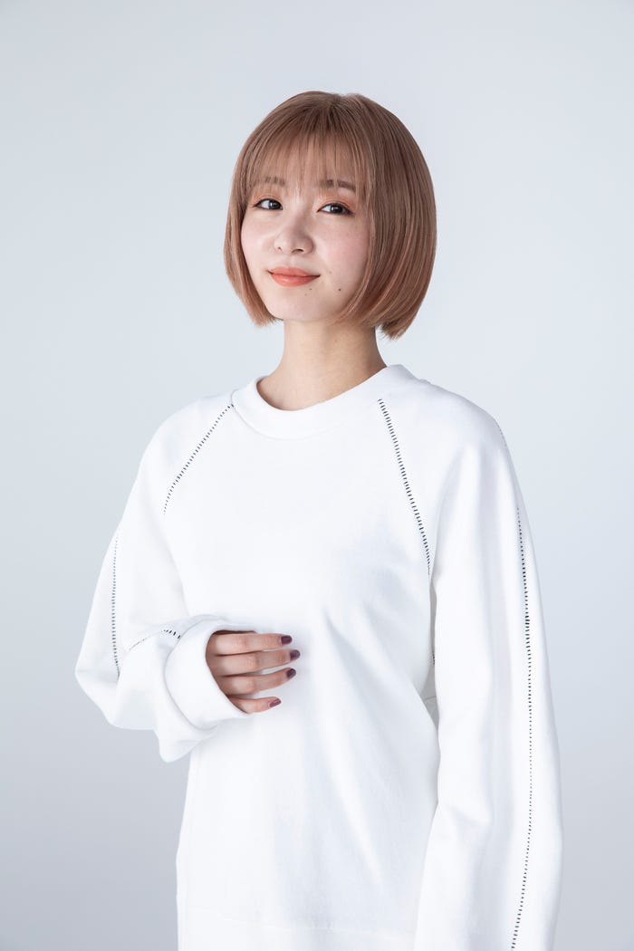 イメチェン後の岡崎紗絵 (C)カンテレ