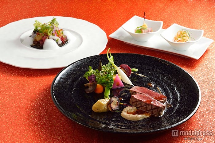 「カンナ」“イヤーエンド&ニューイヤー”スタイリッシュアニバーサリープラン(C)Disney