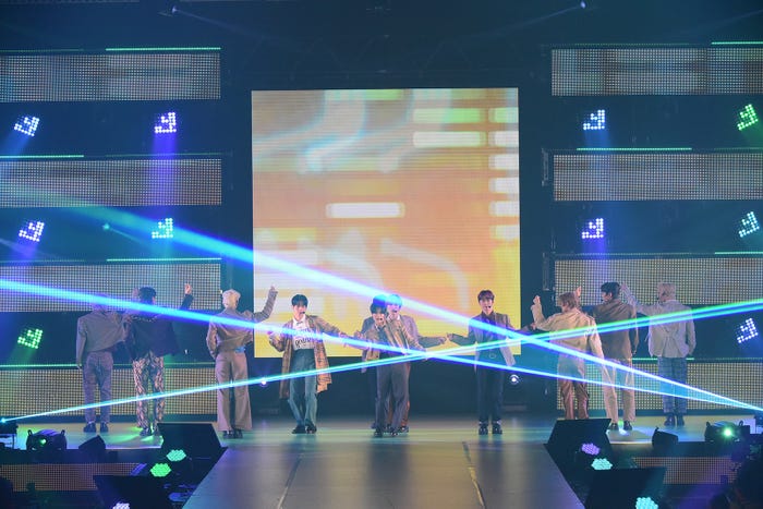 INI(C)Rakuten GirlsAward 2023 S/S