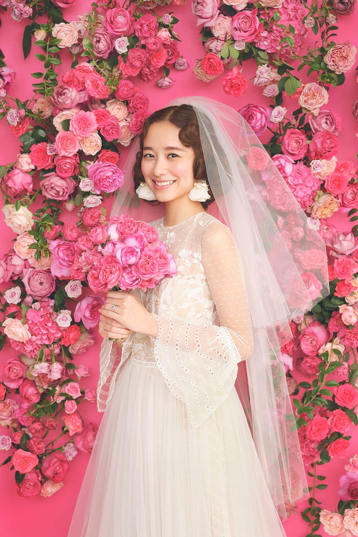 堀田真由/「ゼクシィ」2月号アザーカット(提供写真)