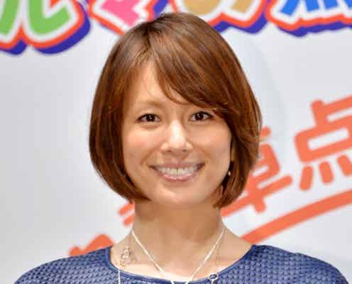 米倉涼子、ミニスカートで美脚アピール 人気芸人がニヤリ