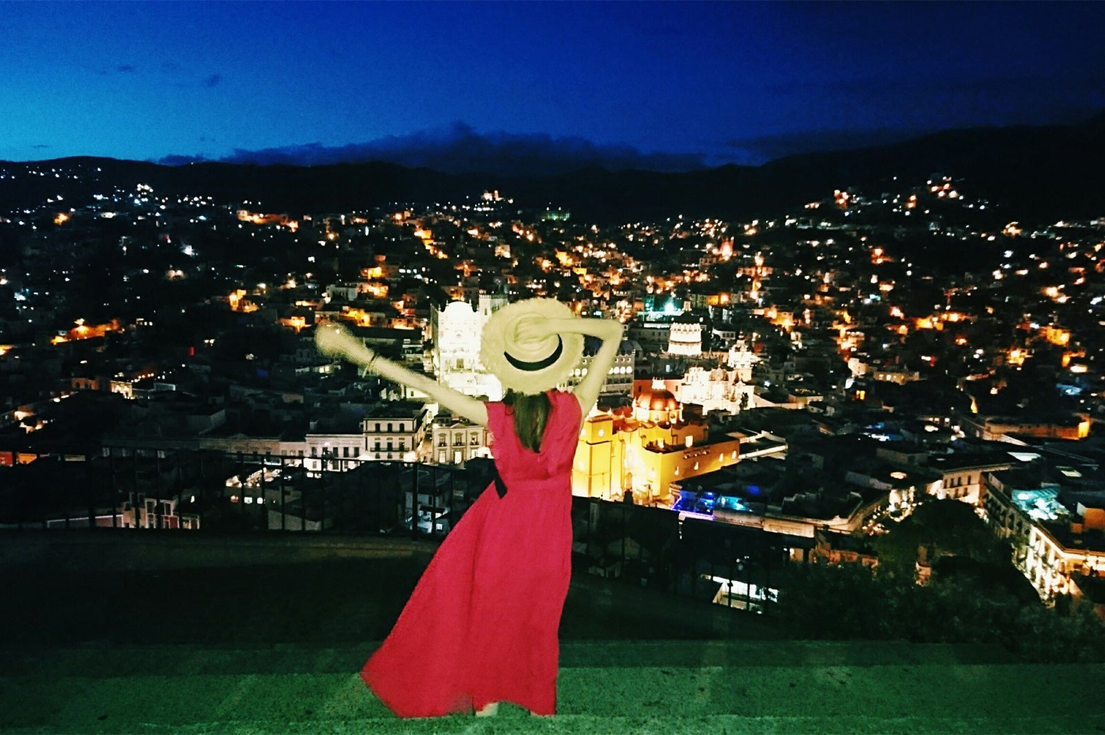 画像提供：所属事務所