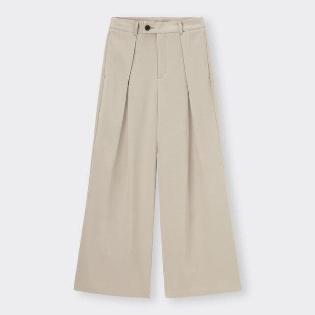 GU　ワイドパンツ　スタイルアップ　カジュアルコーデ　asuka　イラスト　スーパーワイドパンツ