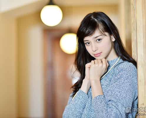 「透明感がハンパじゃない」と話題の中条あやみ、美肌の秘訣を明かす<私服連載Vol.3>