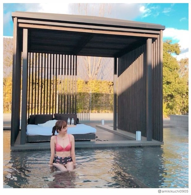 －10kgダイエット成功の菊地亜美、水着で美バストあらわ　プライベートでの変化を明かす