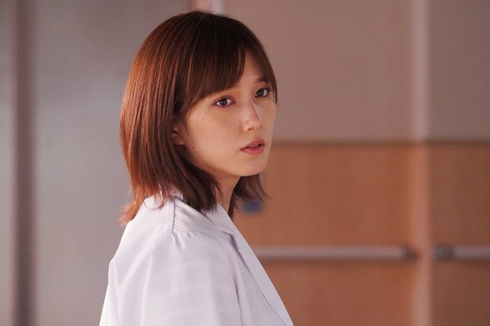 本田翼/「ラジエーションハウス~放射線科の診断レポート~」第6話より(C)フジテレビ