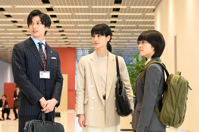(左から)新田真剣佑、橋本愛、高畑充希/「同期のサクラ」最終話より(C)日本テレビ