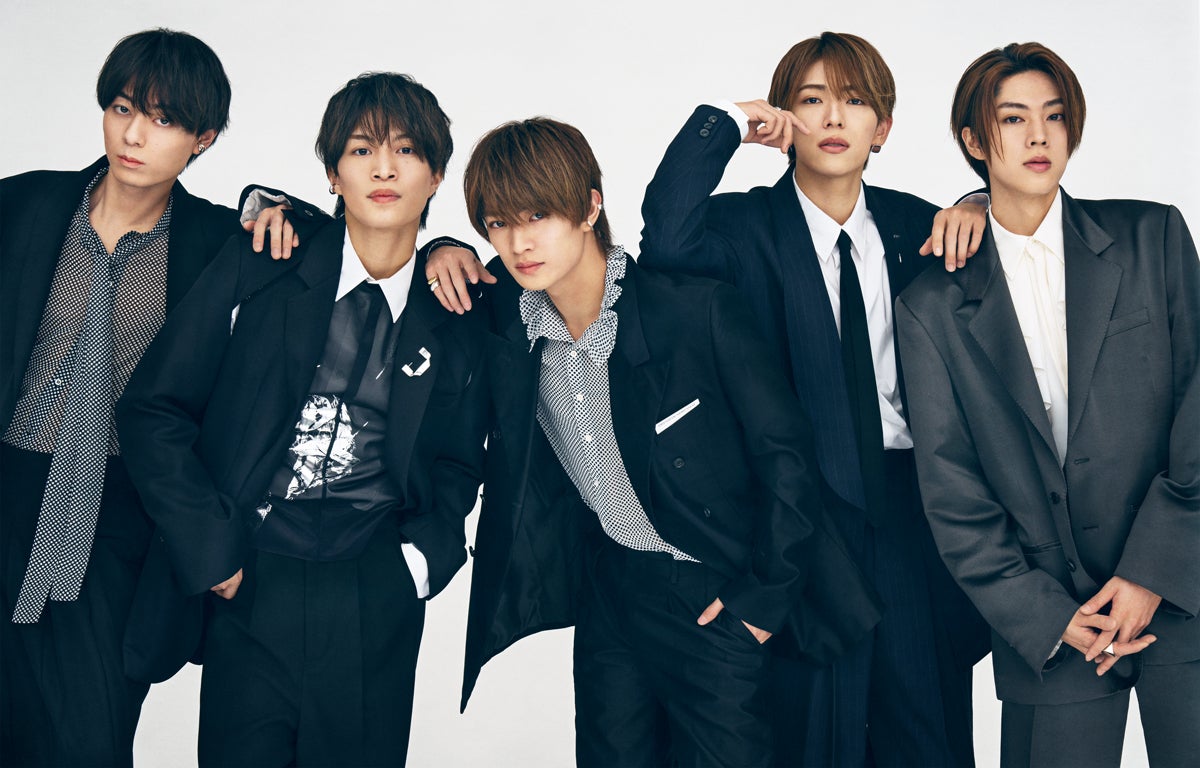 ACEes、“これから”への思い語る 5人で企画「装苑男子」登場