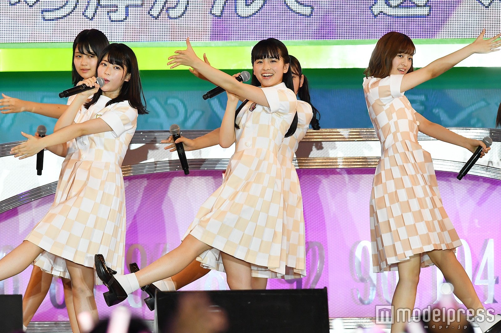 乃木坂46（C）モデルプレス