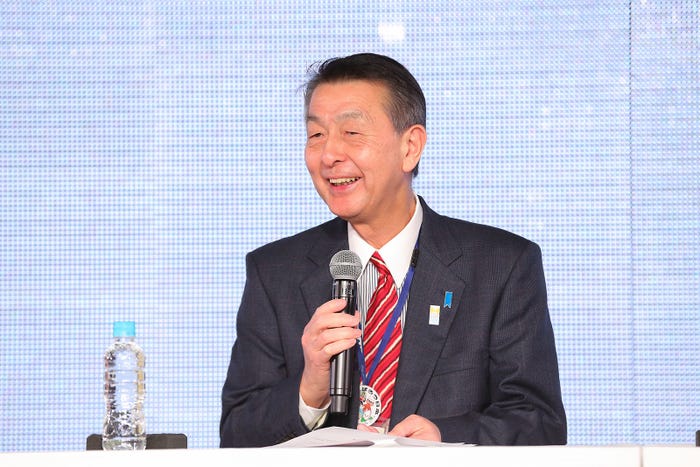 篠田昭新潟市長(C)AKS