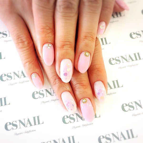 シンプルネイル／画像提供：esNAIL