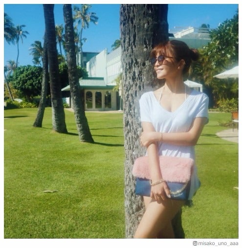 AAA宇野実彩子、美谷間＆太ももチラリのSEXYショットに反響「美しさが眩しい」