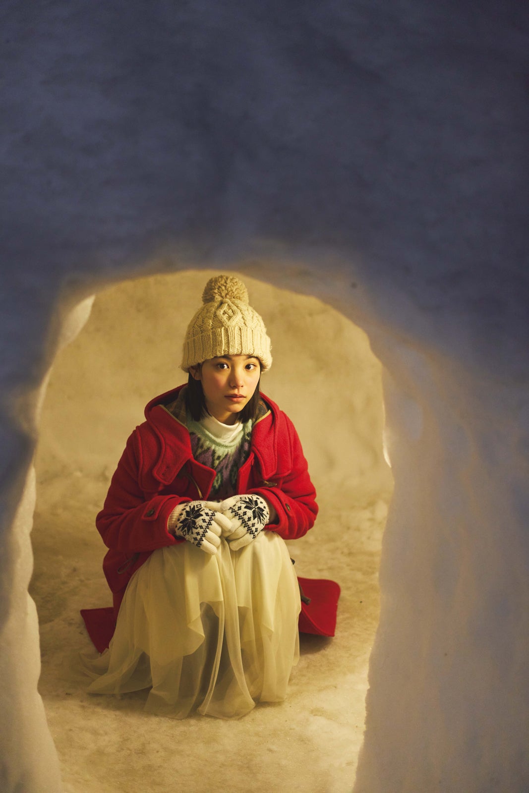 當真あみ、かまくらで佇む 1st写真集封入特典ポストカード第4弾解禁【Ami】