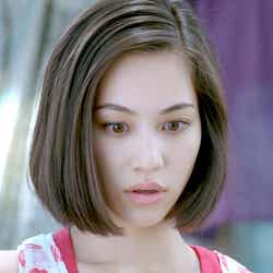 水原希子/ICEカップヌードル新CM「氷入れすぎた」篇より