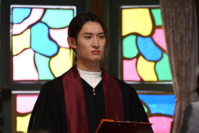 向井康二「リビングの松永さん」第9話より(C)カンテレ