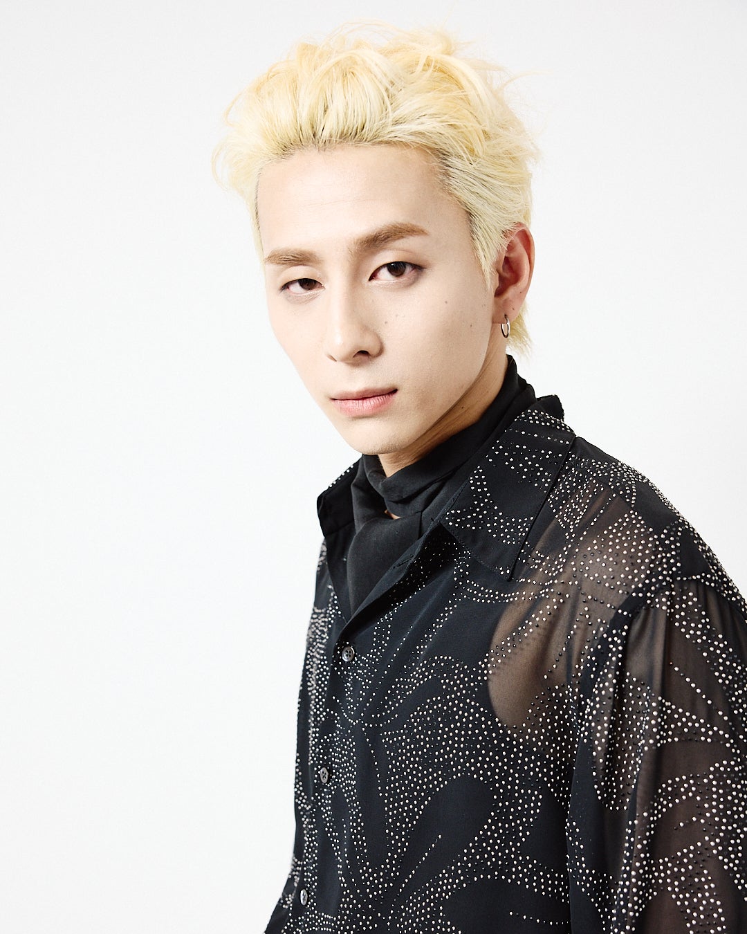 西洸人「エンポリオ アルマーニ24春夏ウィメンズコレクションショー」より（提供写真）