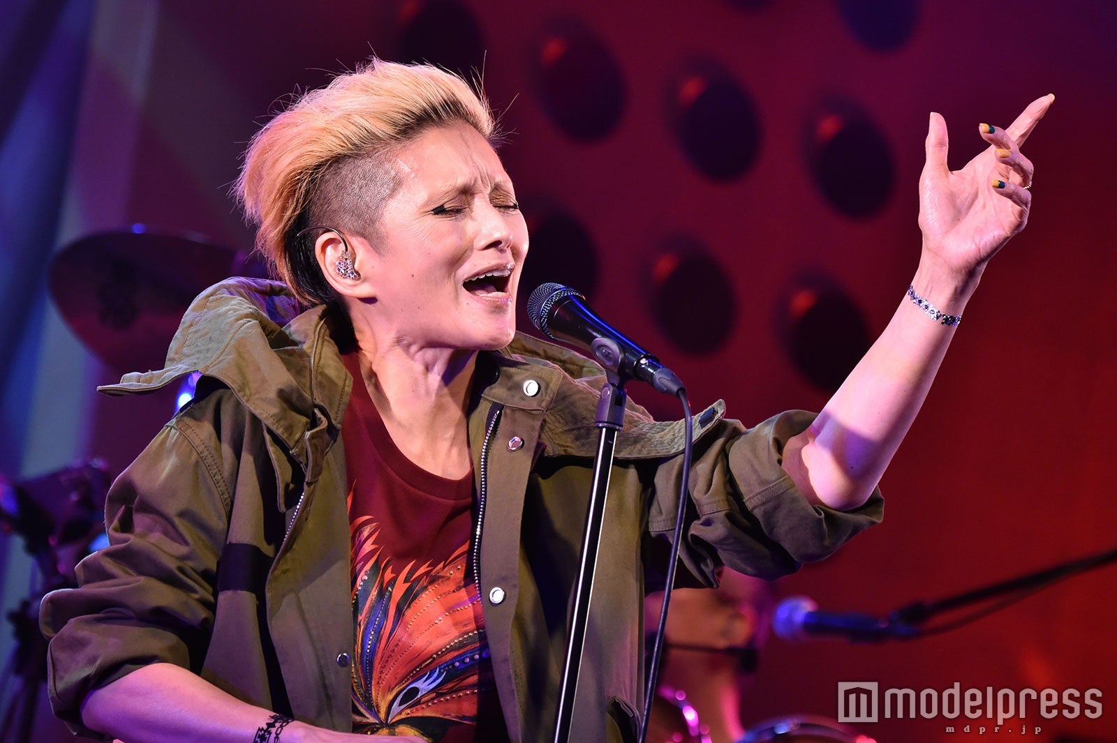 夏木マリ、ゲス極にメッセージ　真裏で復帰後初ライブ「学んでいくんですよね」